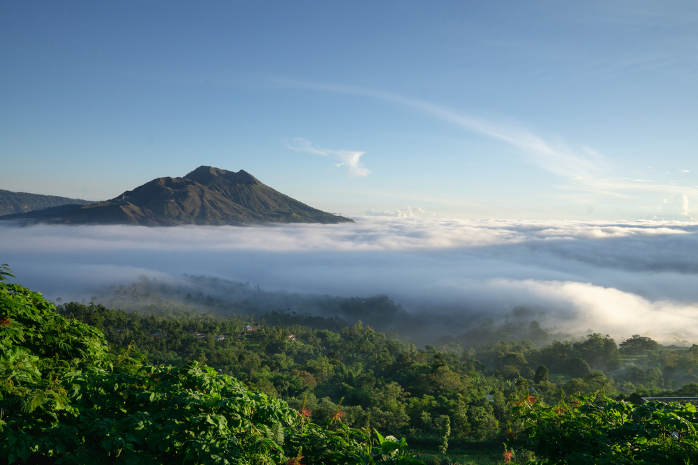 The,Atmosphere,Of,Mount,Batur,In,The,Morning,Where,The